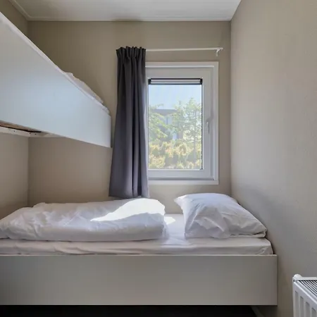 Resort Vb Deluxe 4 Personen Sauna Schin op Geul